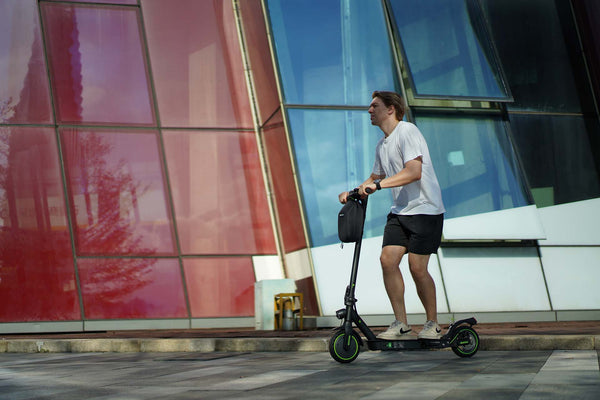 Double performance d'absorption des chocs des trottinette électriques