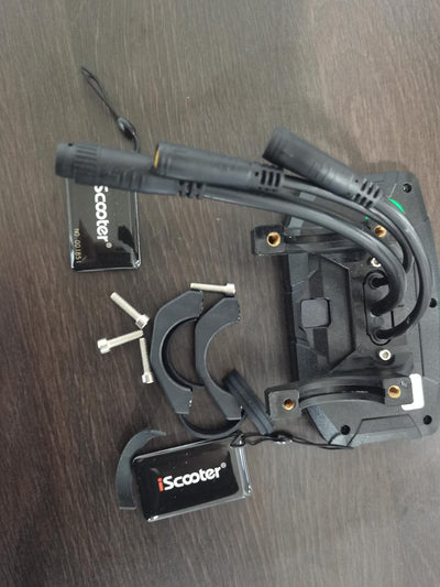 Tableau de bord avec carte NFC pour trottinette électrique